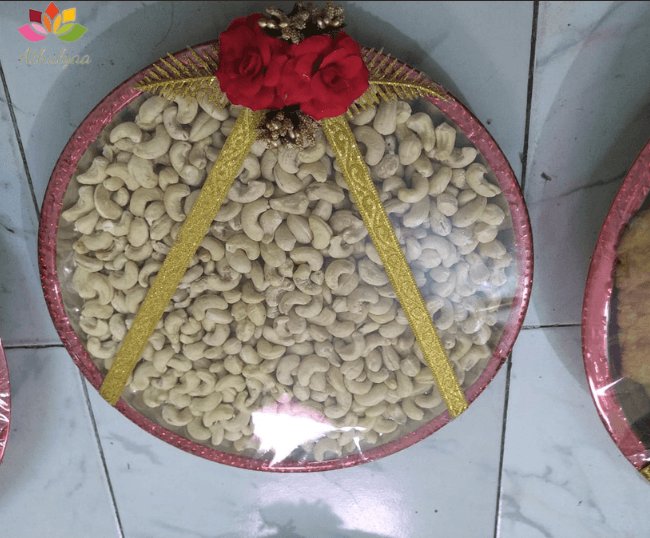 Seer varisai Plate Decoration with Net wrap