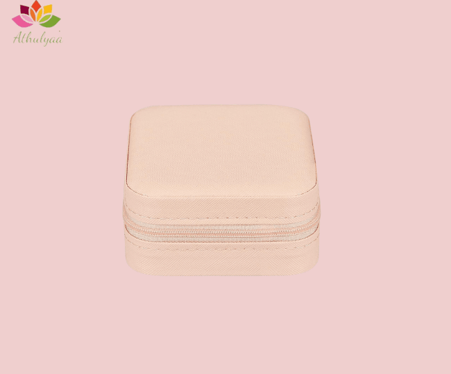 Travel jewellery case