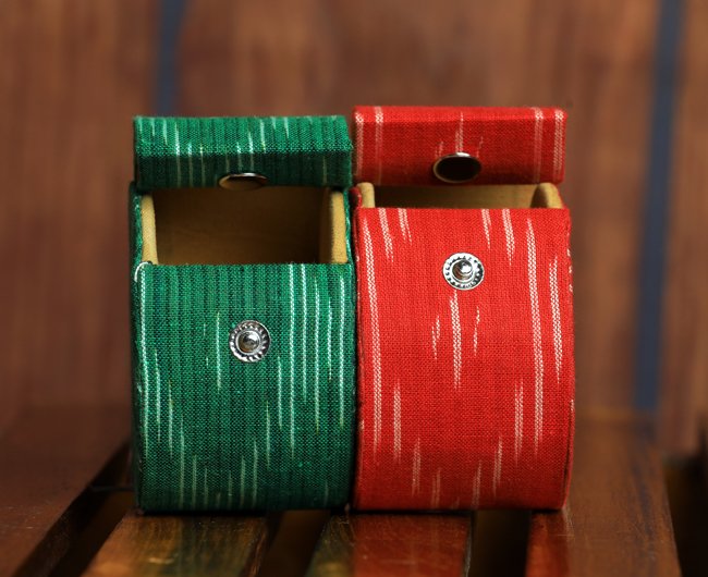 Mini Bangle box with Ikkat print