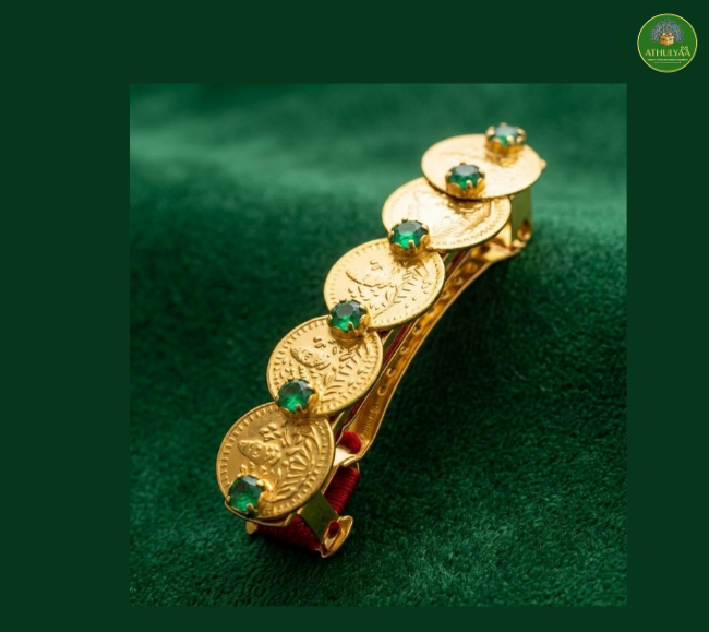 Coin stone clip