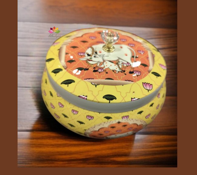Pichwai Box Lacquer Finish