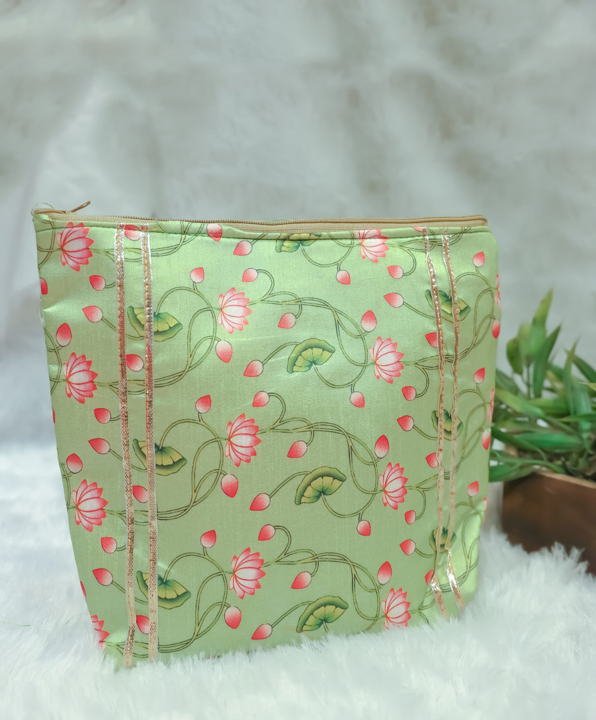 Toiletry holder purse