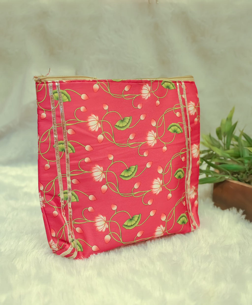 Toiletry holder purse