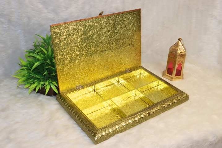 Velvet Rajwadi dry fruit box- big