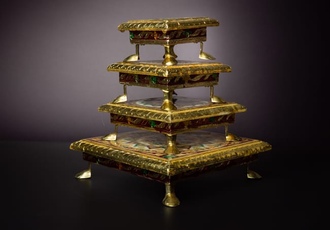 Meenakari Chowki/Manai