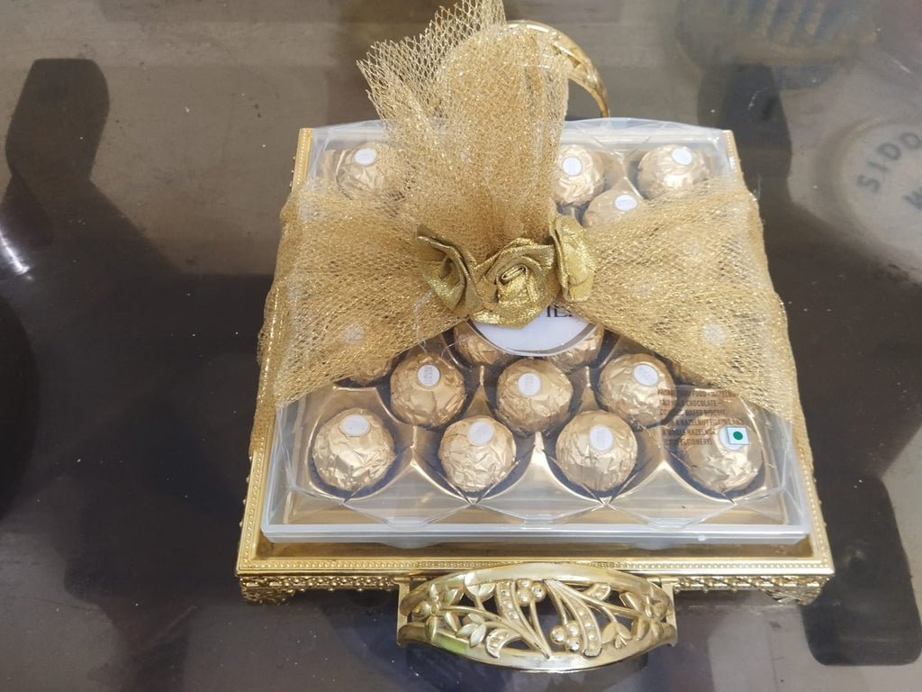 Seer varisai Plate Decoration with Net wrap