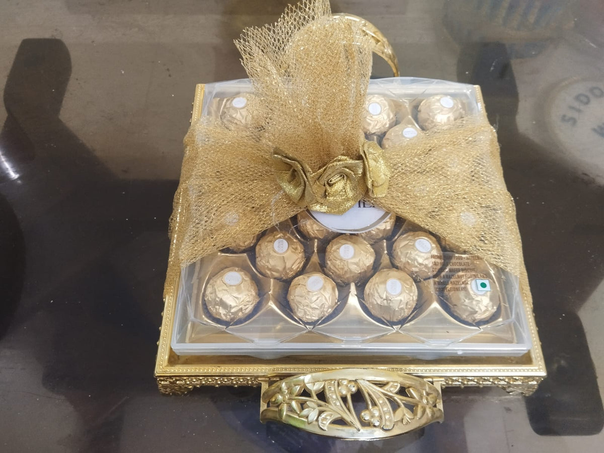 Seer varisai Plate Decoration with Net wrap