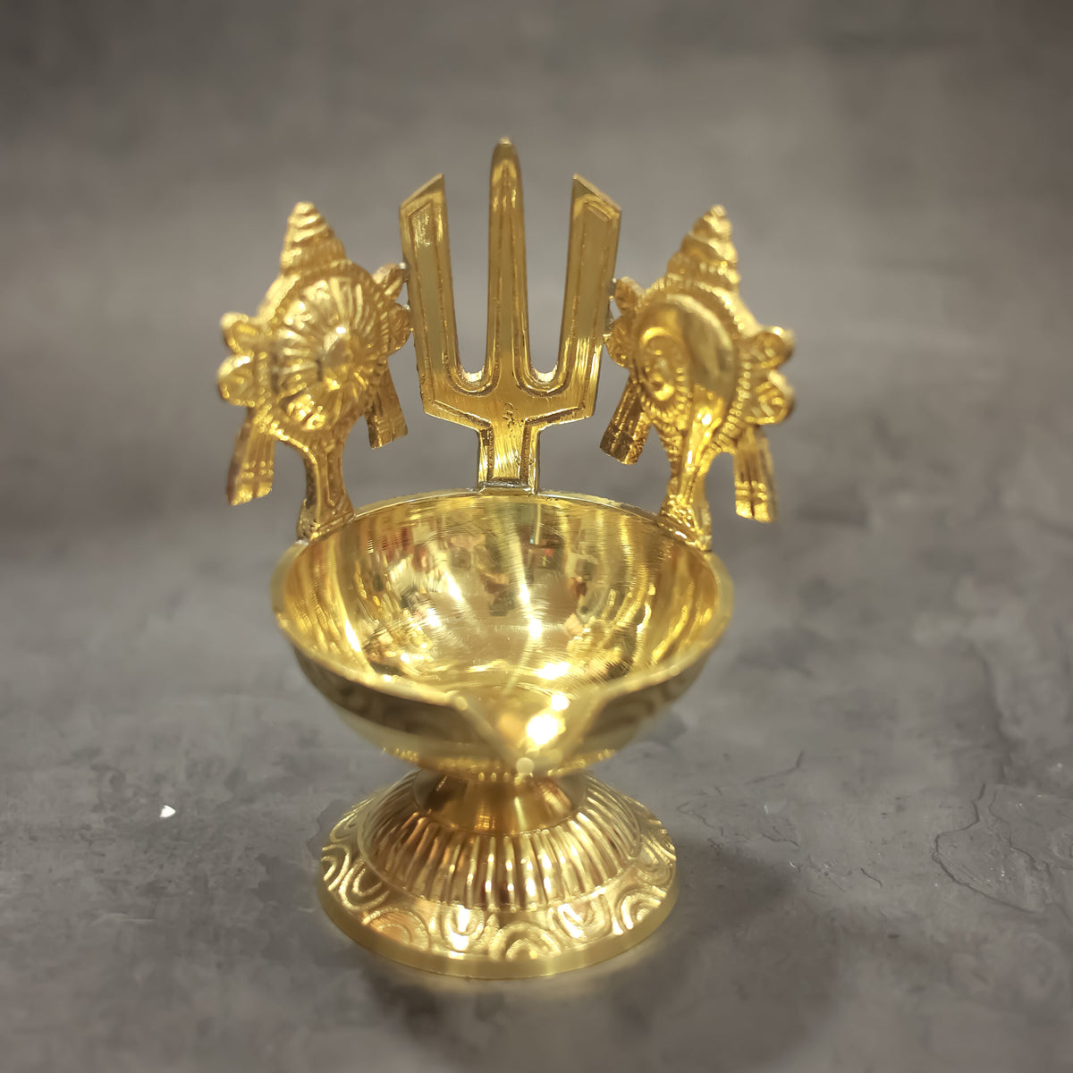 Brass Traditional Diya with Shankh Chakra Naamam