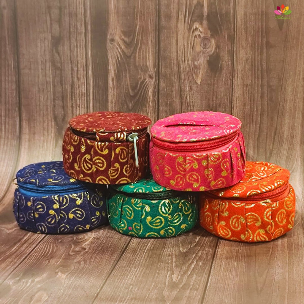 Brocade Leaf Bangle Box