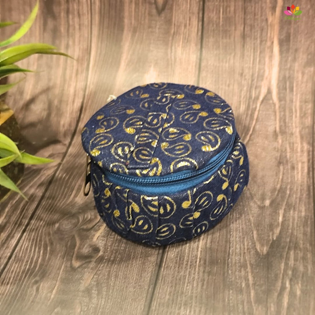Brocade Leaf Bangle Box