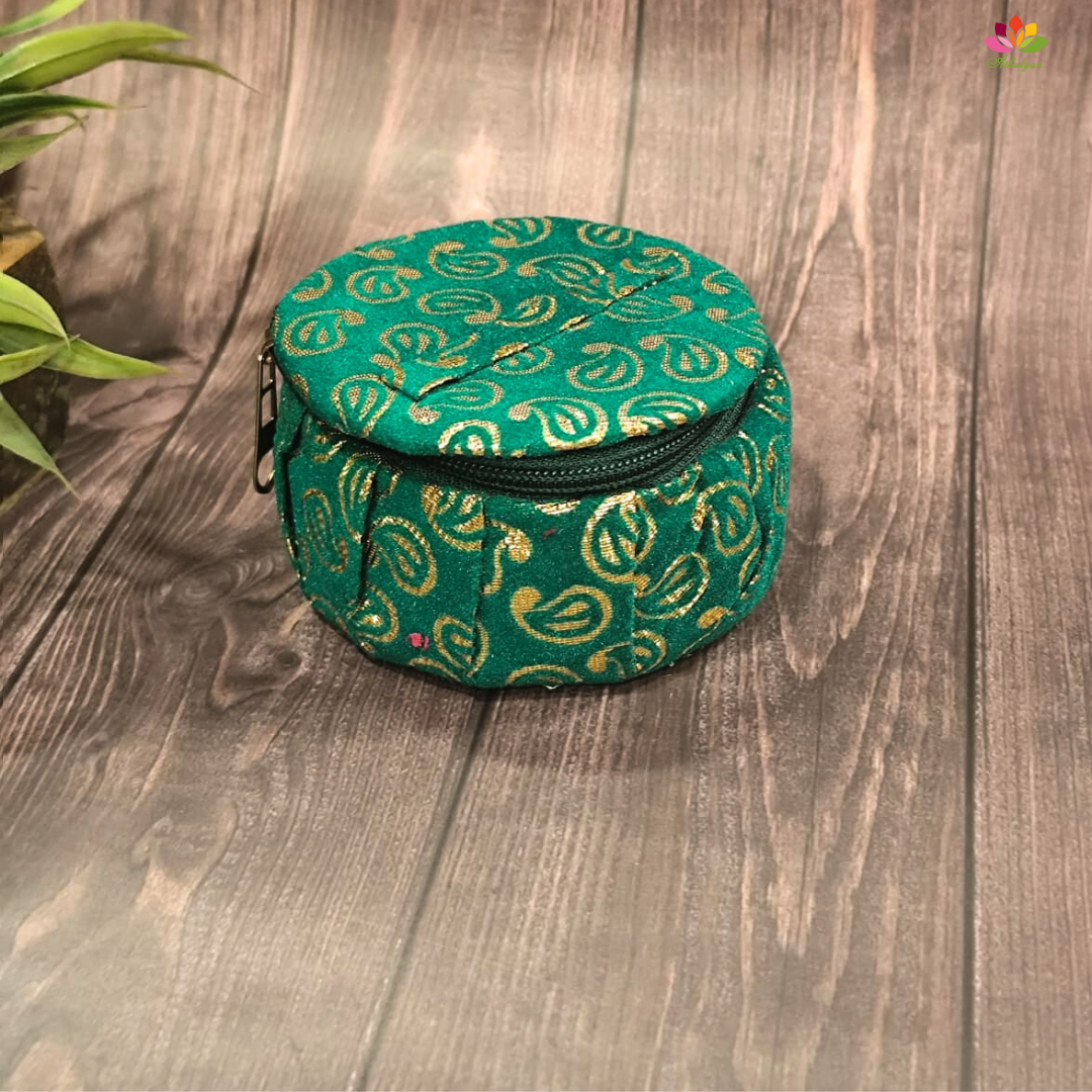 Brocade Leaf Bangle Box