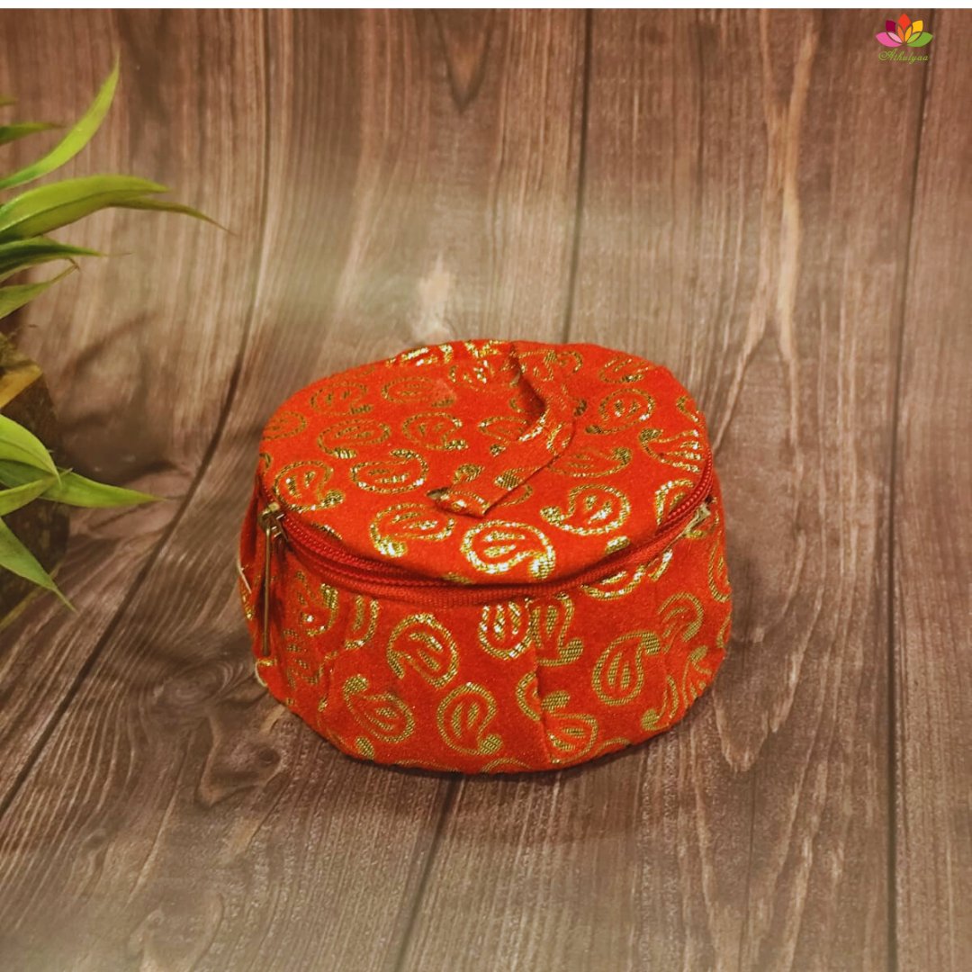 Brocade Leaf Bangle Box