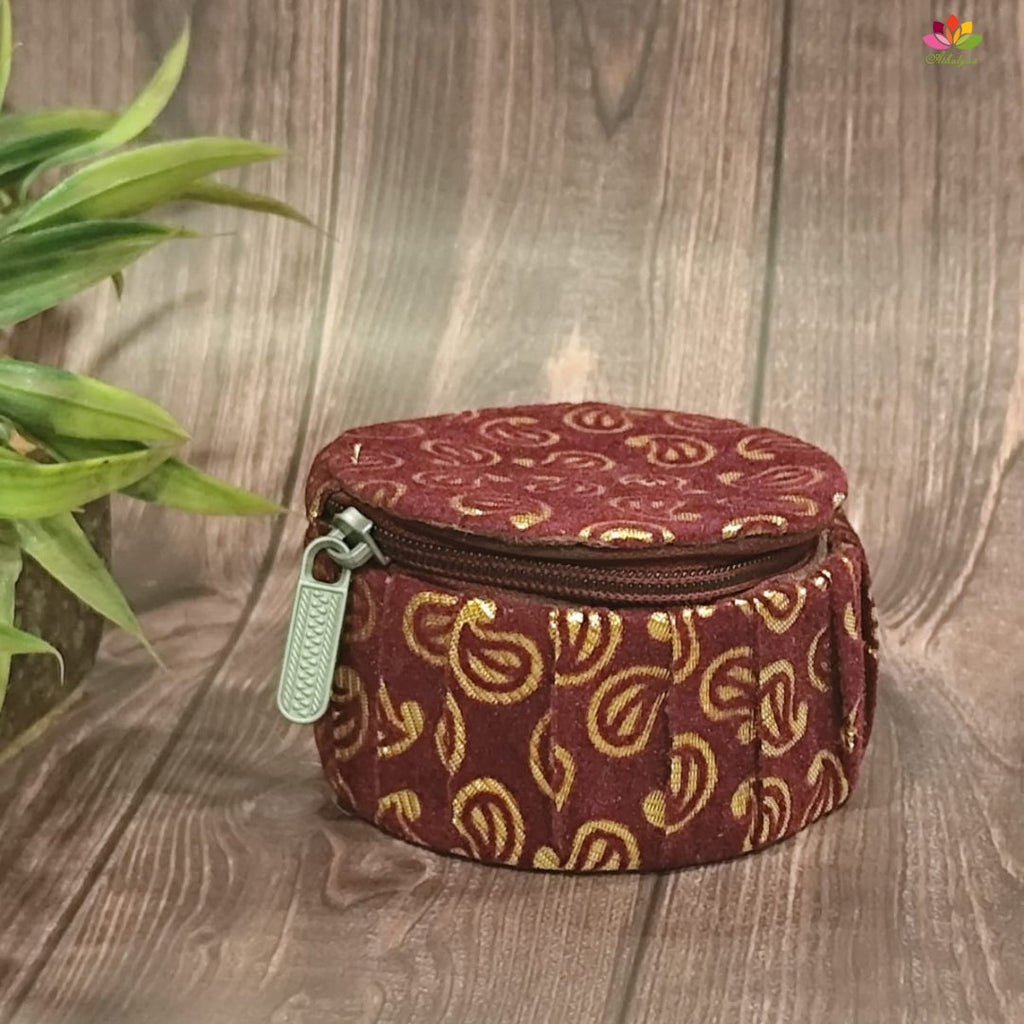 Brocade Leaf Bangle Box