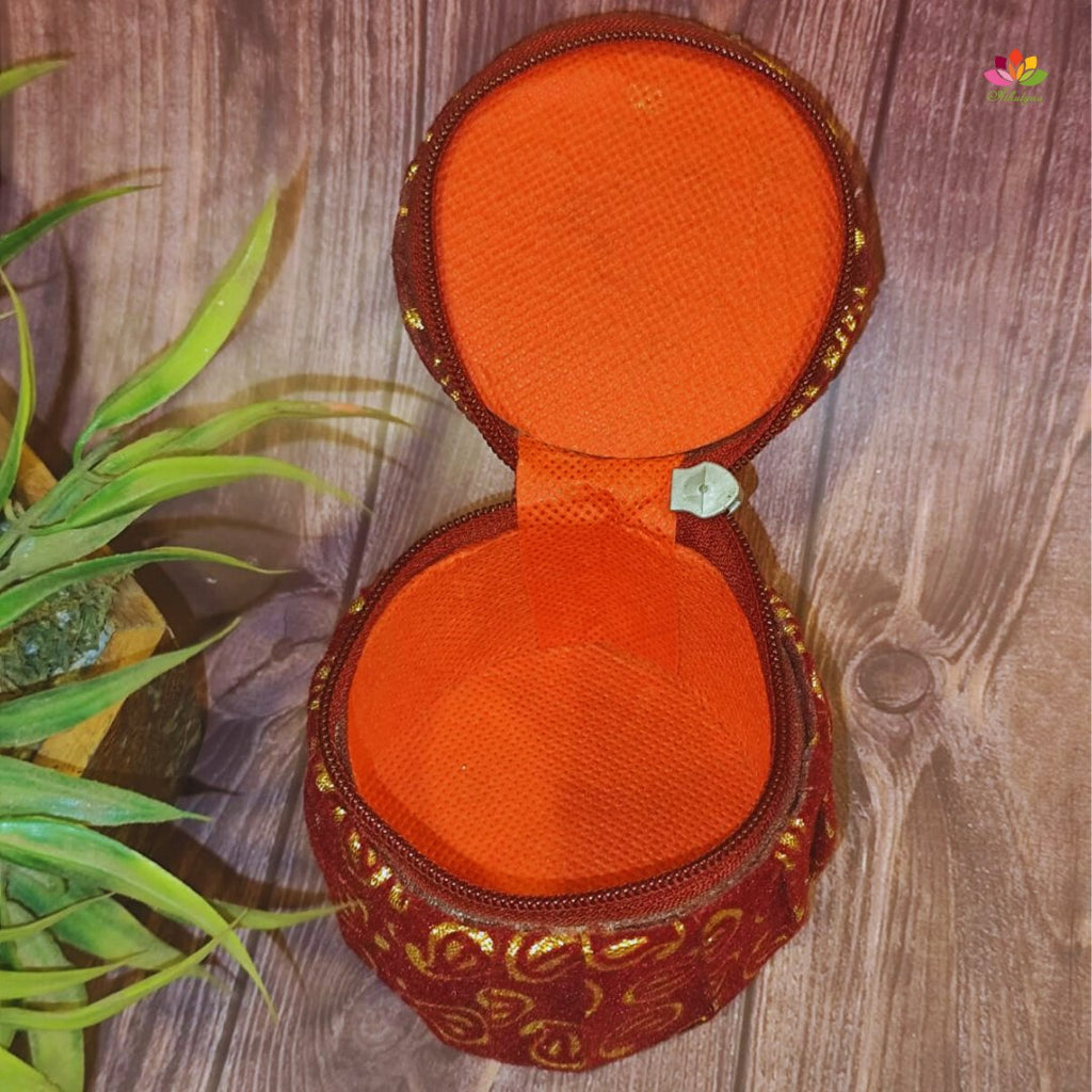 Brocade Leaf Bangle Box