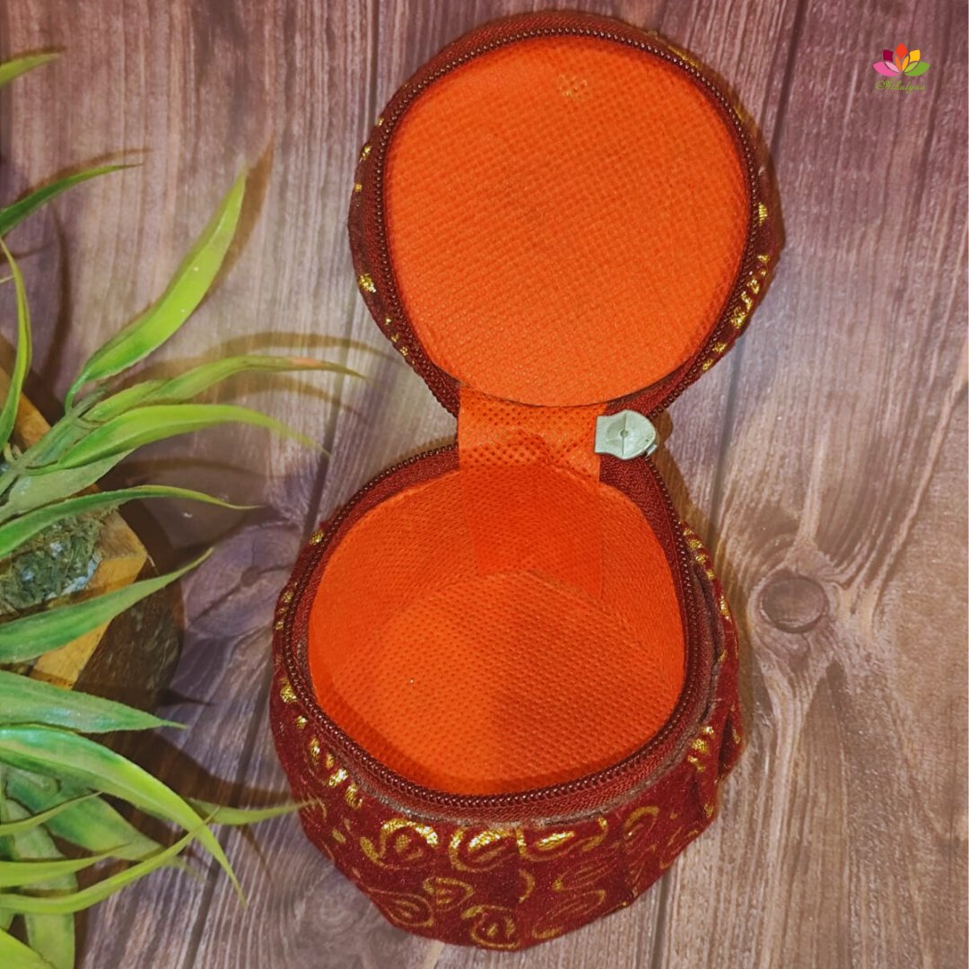 Brocade Leaf Bangle Box