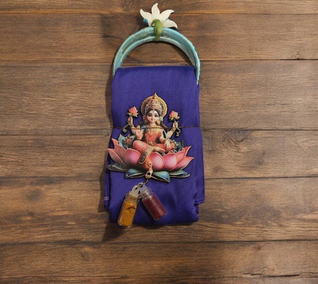 Silk cotton blouse bit with Bangle Kumkum packing