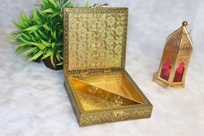 Embossed 3D Flower Oxidised Dry fruit box