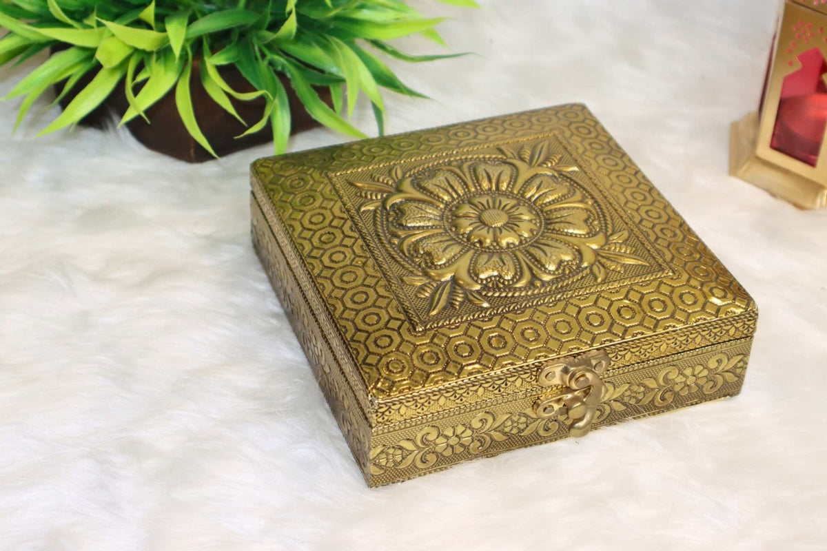 Embossed 3D Flower Oxidised Dry fruit box
