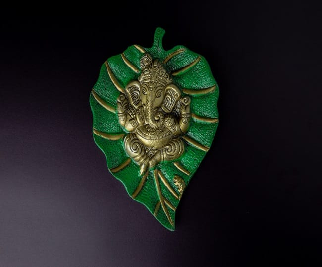 Ganesha on peepal Leaf wall hanging