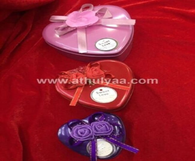 Red heart shape Tin Box with Bow
