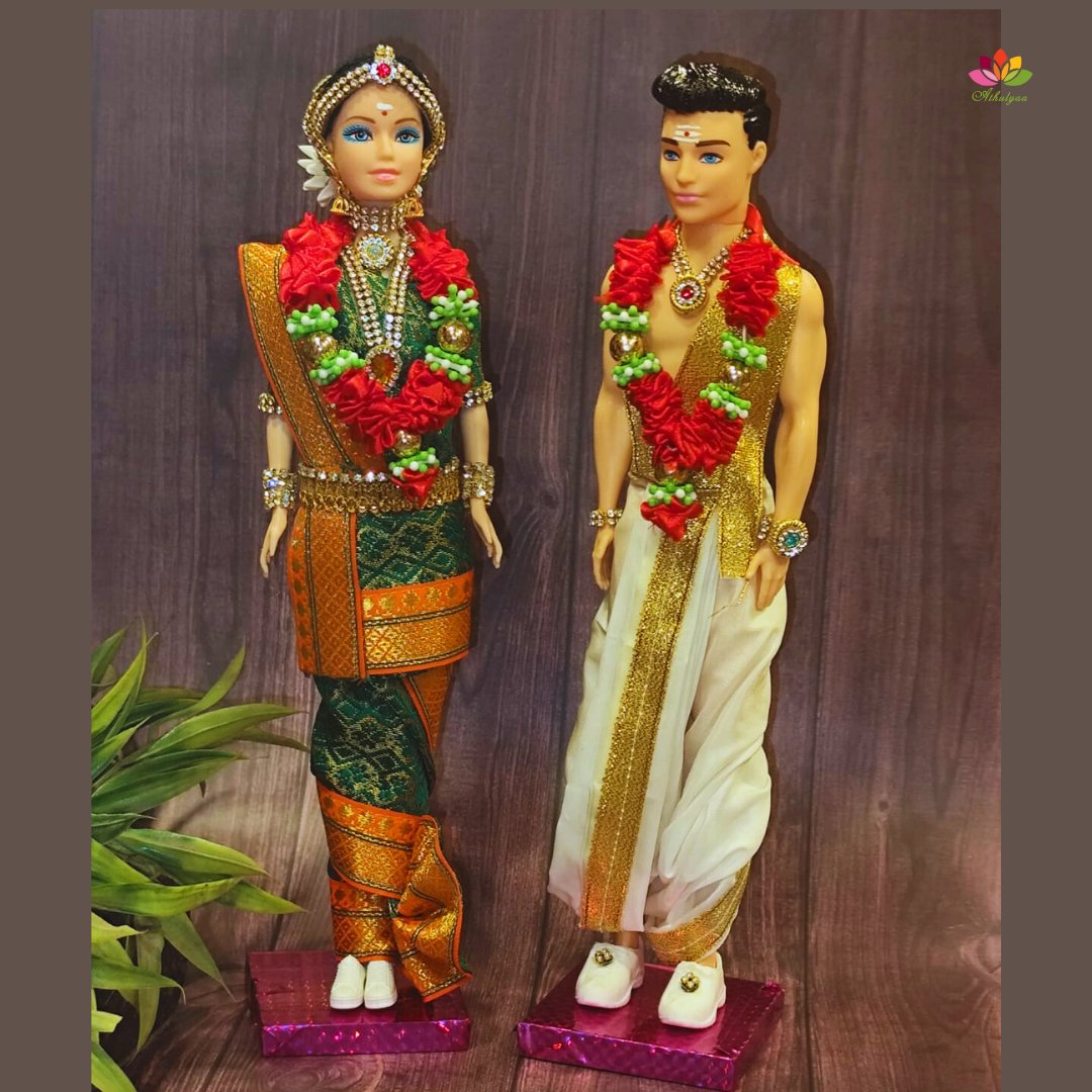 Iyer Style Wedding Couple Dolls with base