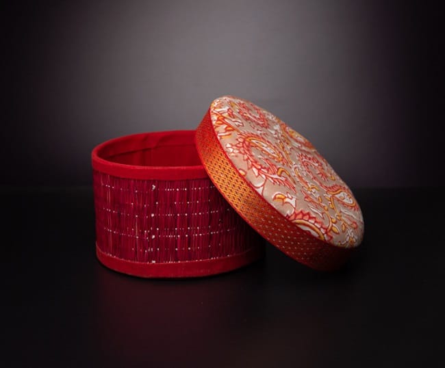Kora Mat Round kalamkari box