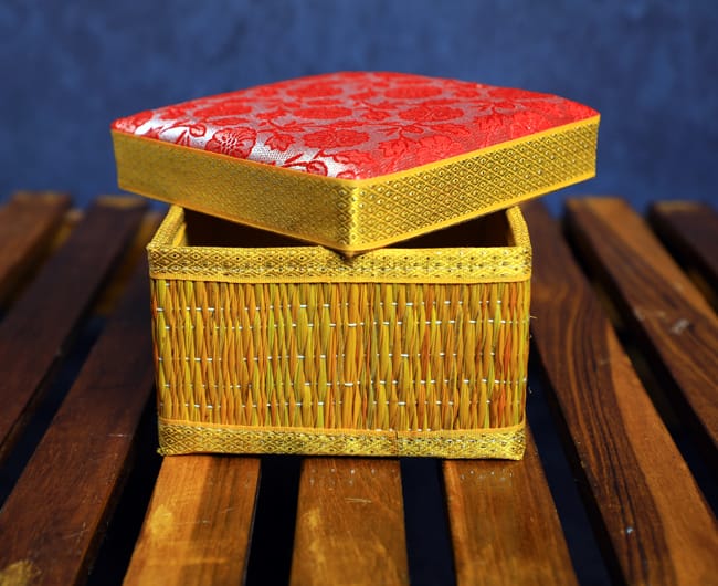 Kora Mat square brocade box