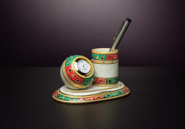 Marble clock with pen stand