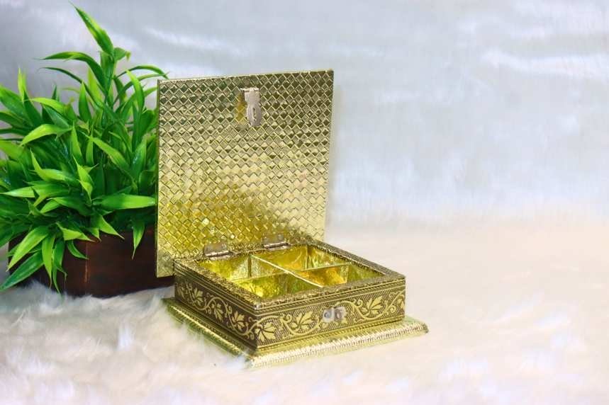 Maroon Diamond Dry fruit box