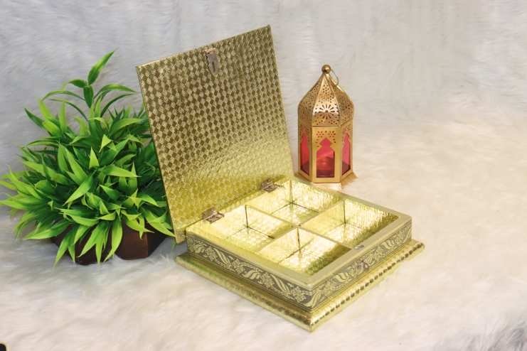 Maroon Diamond Dry fruit box -Big