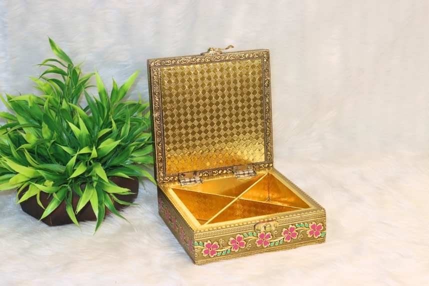 Meenakari Elephant Dry fruit box