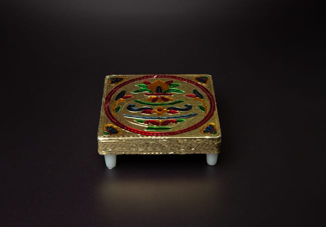 Meenakari Chowki/Manai