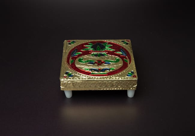 Meenakari Chowki/Manai