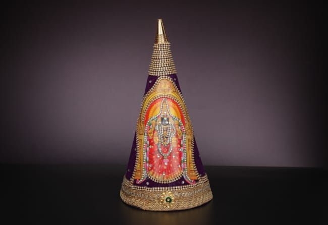 Paruppu Thengai Koodu White & Gold Stone work Sri Lakshmi Pair