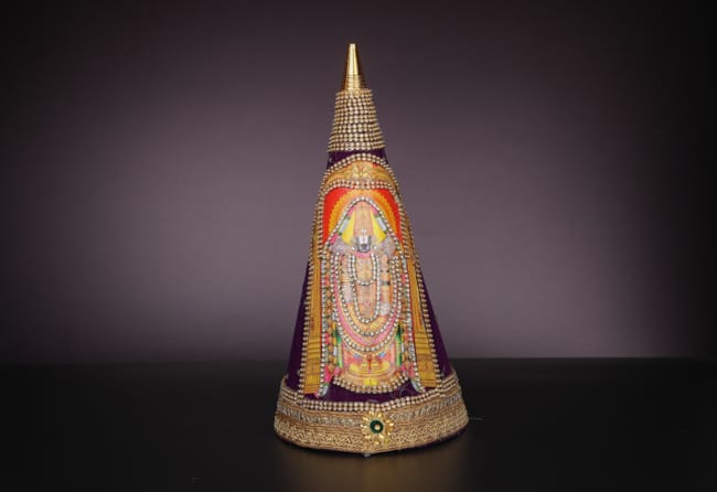 Paruppu Thengai Koodu White & Gold Stone work Sri Lakshmi Pair