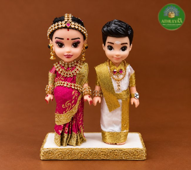 Pregnant lady with Husband doll