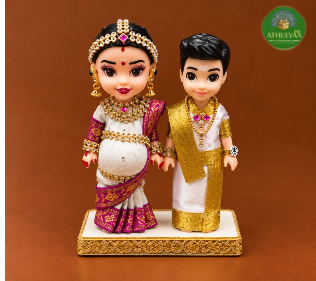 Pregnant lady with Husband doll