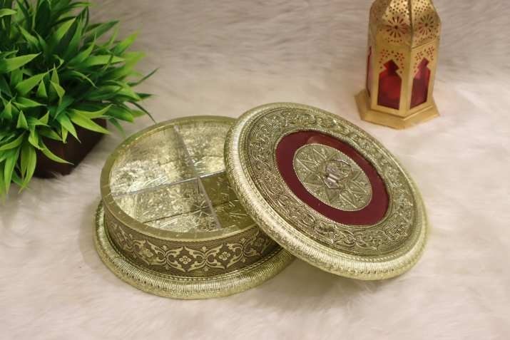 Round Oxidised Dry Fruit box