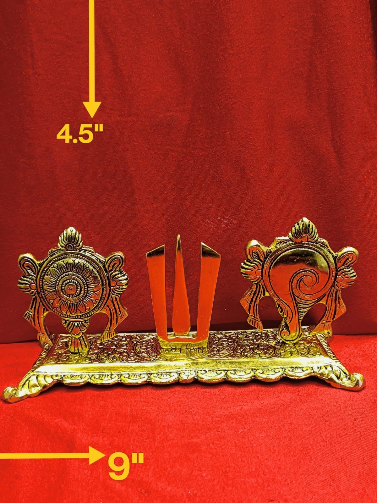 Shankh Chakra Namam statue