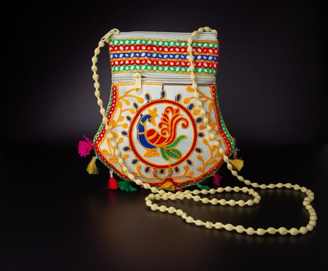 Sling bag with floral embroidery