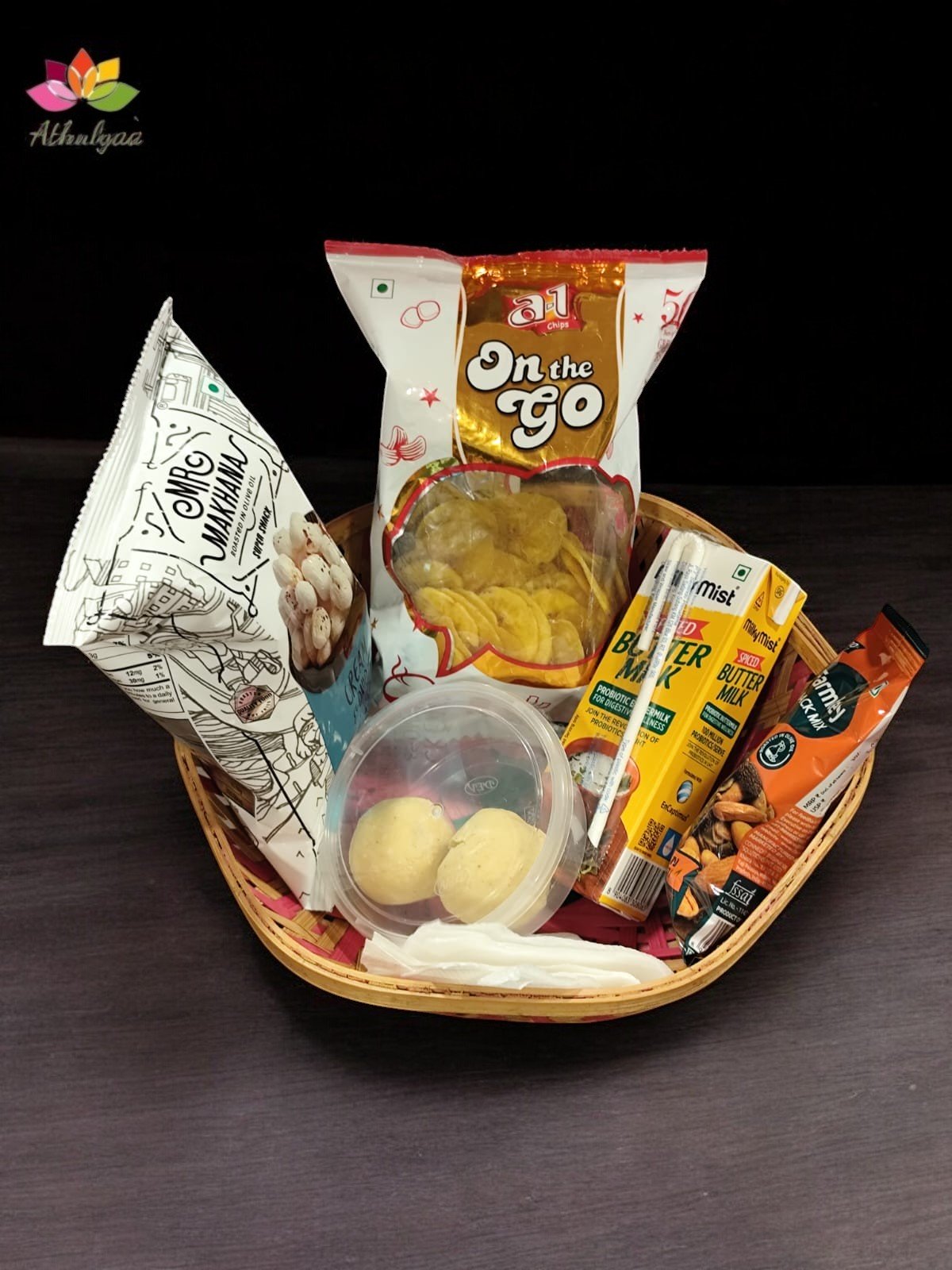 Tamil Kalyanam Room Hamper