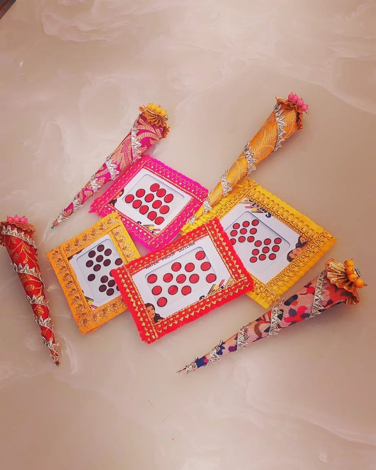Mehendi cone & bindi Combo set