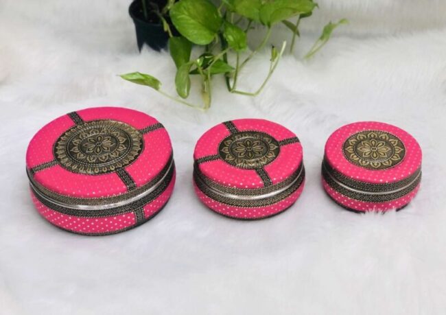 Oxidised pink colour flower steel box