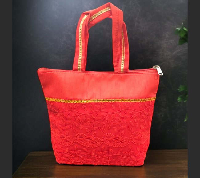 Chikankari with Border bag