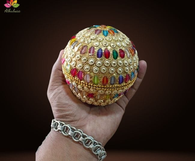 Decorative laddu box