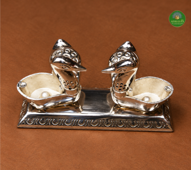 Double swan kumkum box- silver