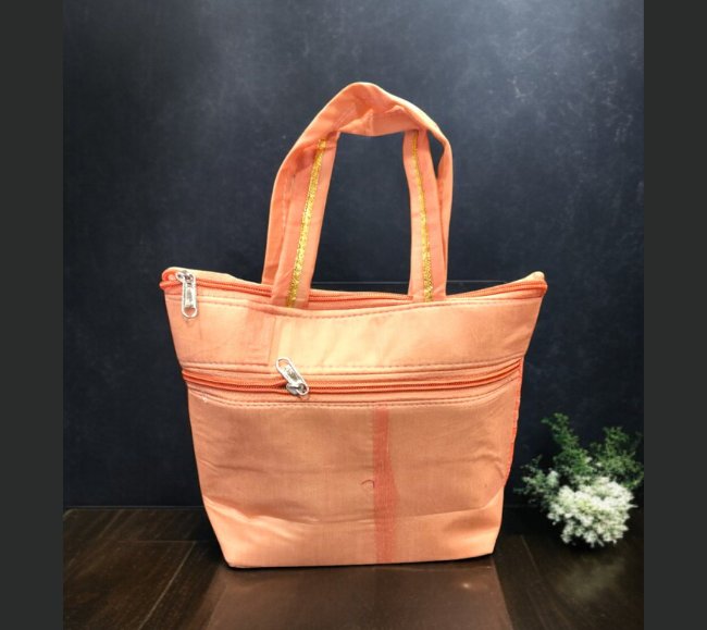 Chikankari with Border bag