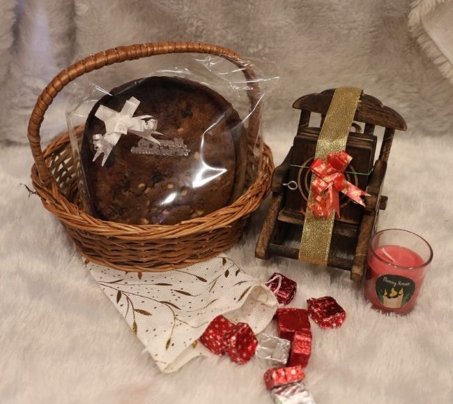 Classic Christmas Delight Box