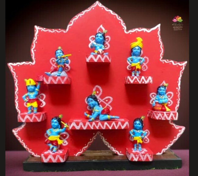 Krishna Leela Set With Stand Combo