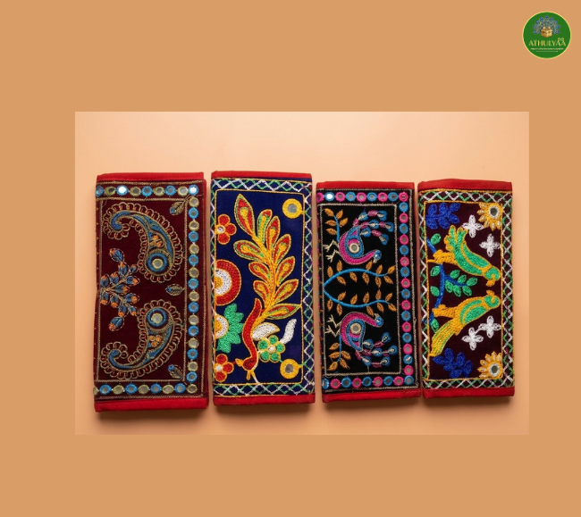 kutch Work Hand Purse BUY ONE GET ONE